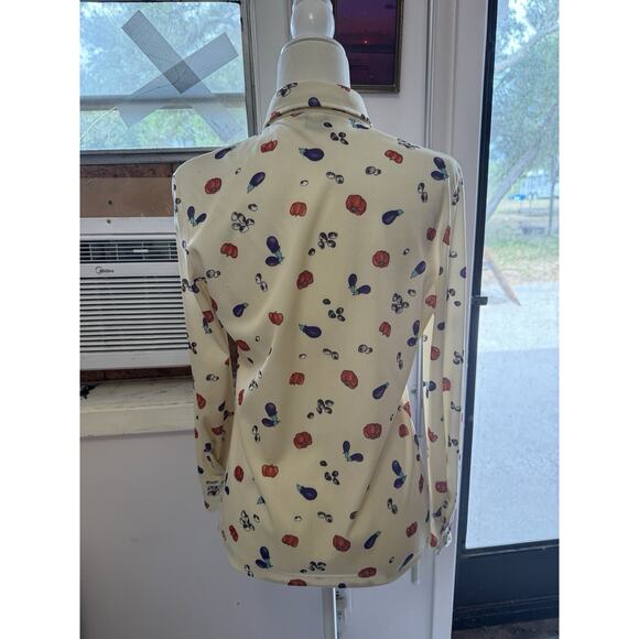 Vintage 70s vegetables print long sleeve button up blouse with dagger collar - Picture 2 of 8